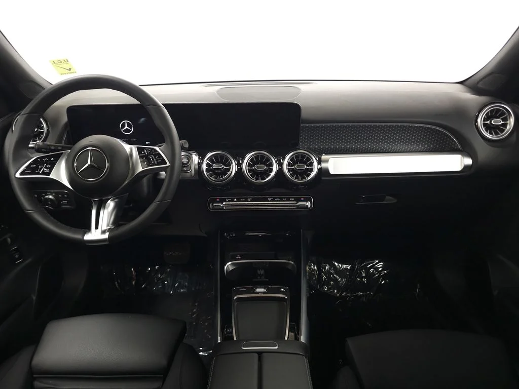 Certified Used 2026  Mercedes-Benz GLB 250 image 24