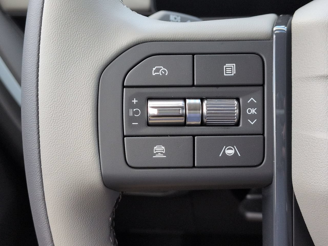 New 2027 Iceberg Green Kia EX image 30