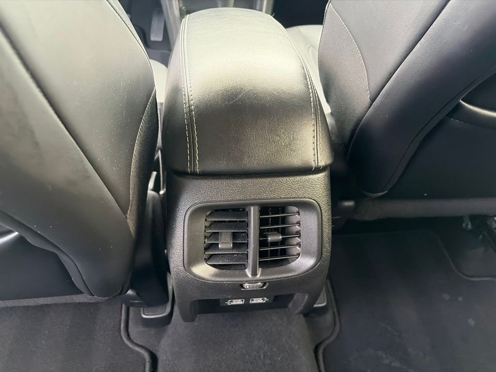 Used 2021 Green Jeep Latitude Lux image 16