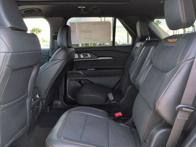 New 2027 Avalanche Gray Ford Tremor® image 17