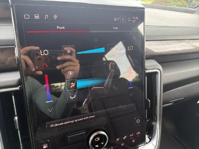 New 2026 Onyx Black GMC Elevation image 27