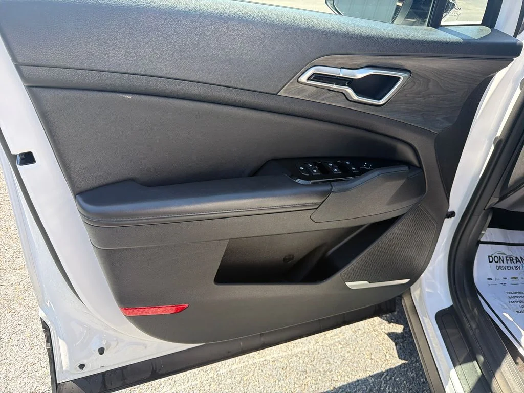 Used 2024 White Kia X-Line image 12