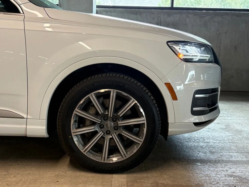 Used 2018 Glacier White Metallic Audi 3.0T Premium Plus image 11