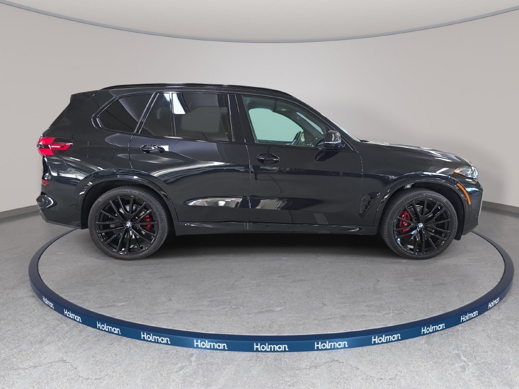 Used 2024 Black Sapphire Metallic BMW sDrive40i image 6