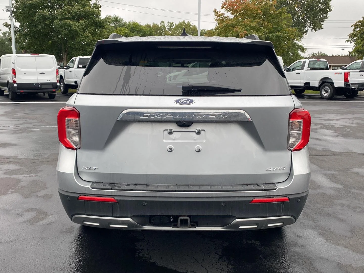 Used 2023 Iconic Silver Ford XLT image 11