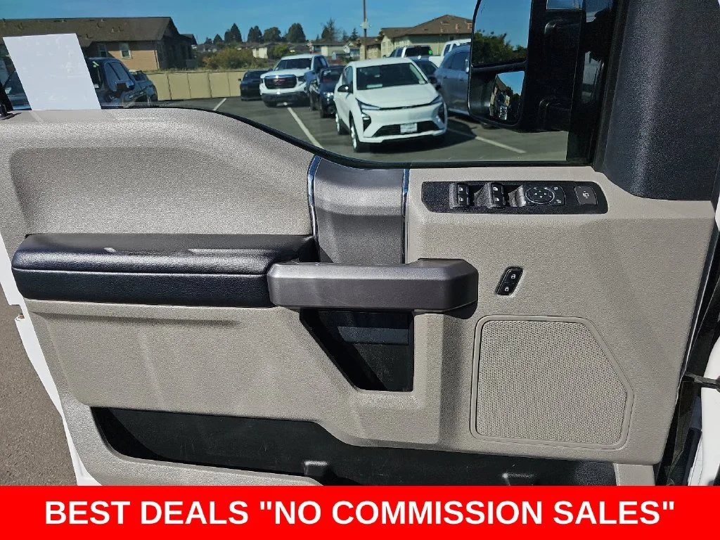 Used 2022 Oxford White Ford XLT image 26