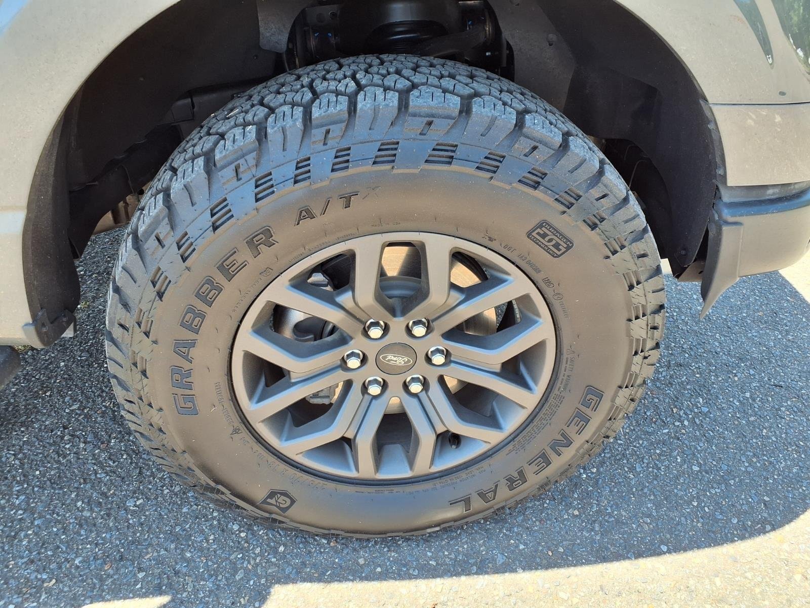 Used 2025 Gray Ford Tremor image 14