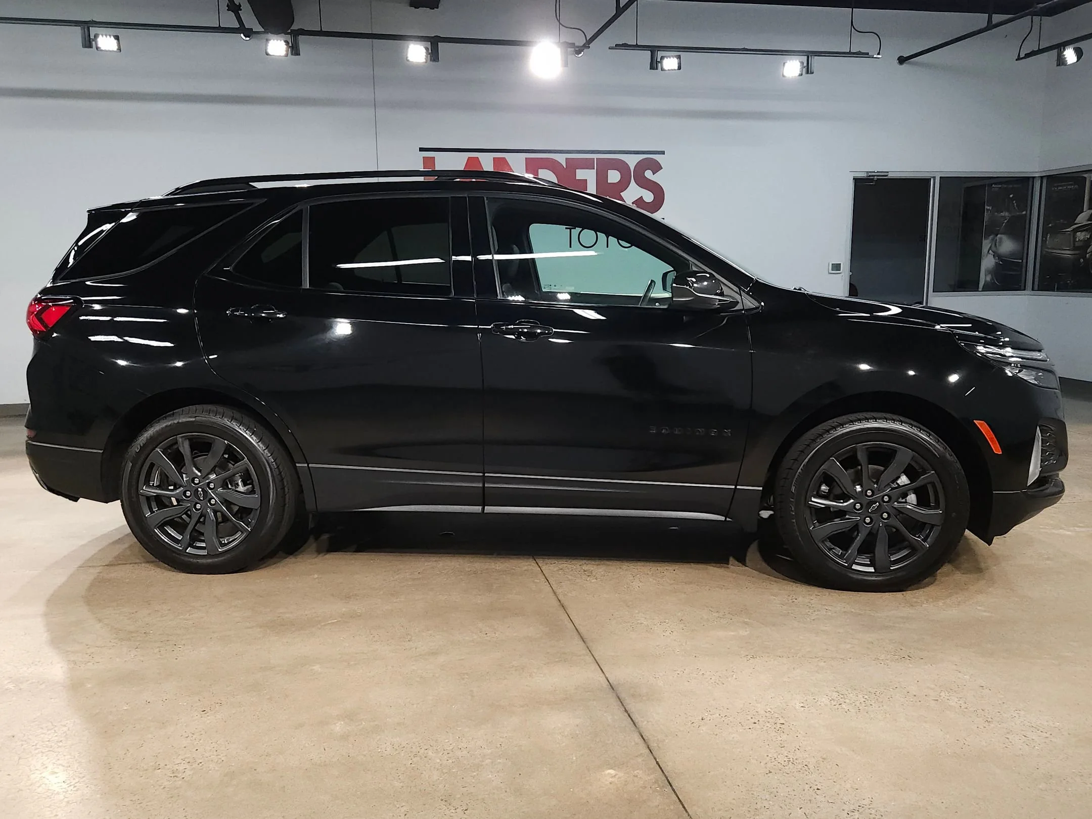 2023 Chevrolet Equinox RS - Photo 8