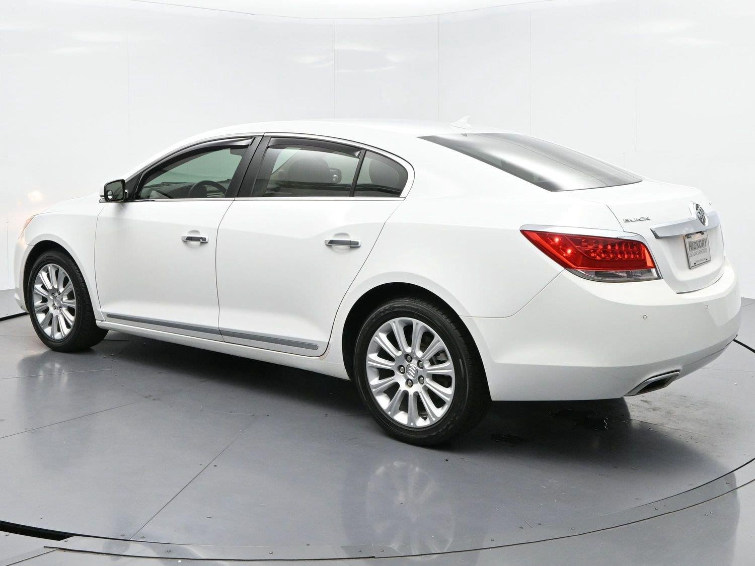 Used 2013 Summit White Buick Leather image 5
