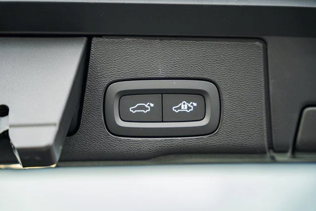 New 2026 Aurora Silver Volvo Plus image 11