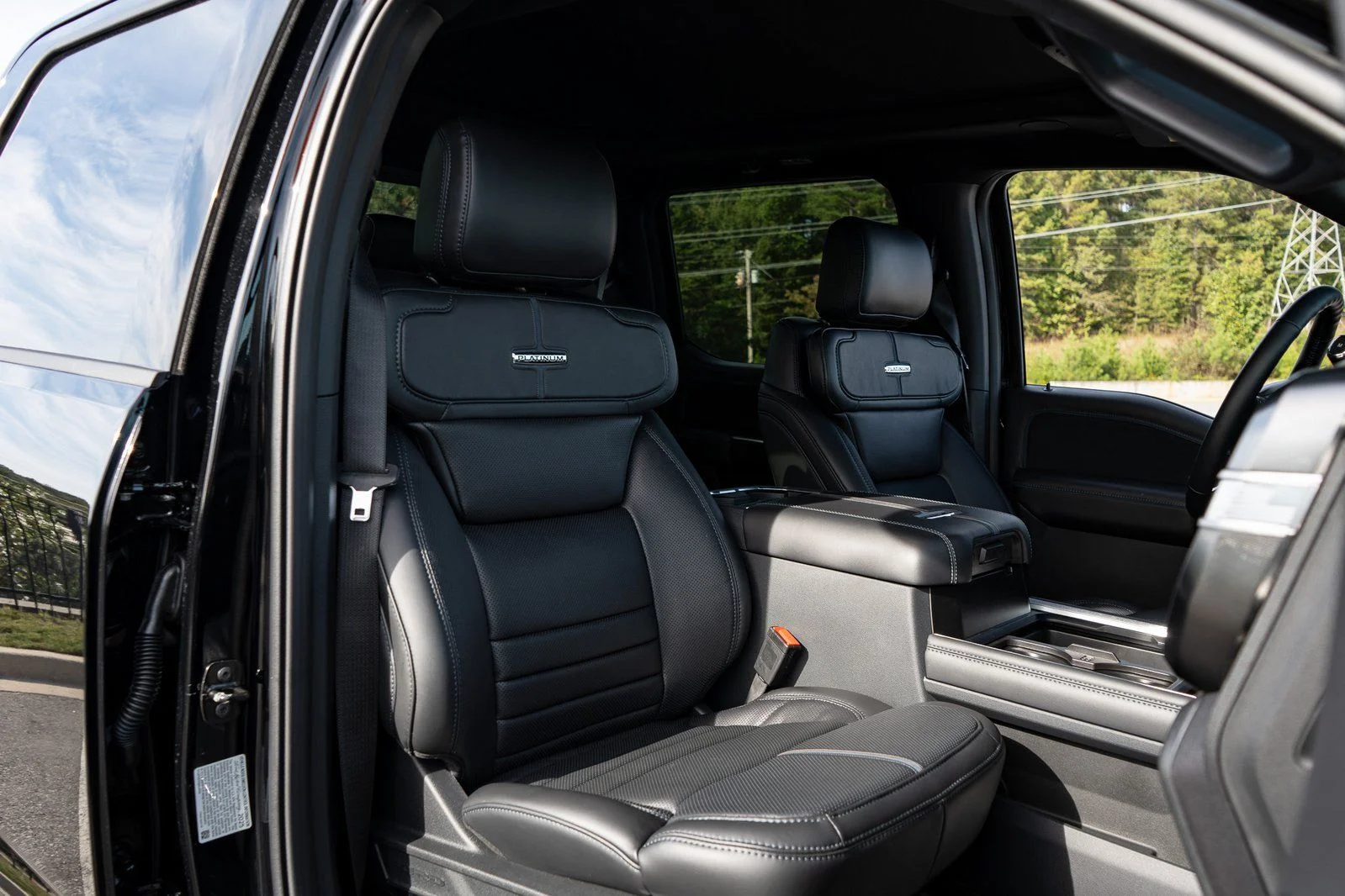2026 Ford F-250 Super Duty Platinum - Photo 36