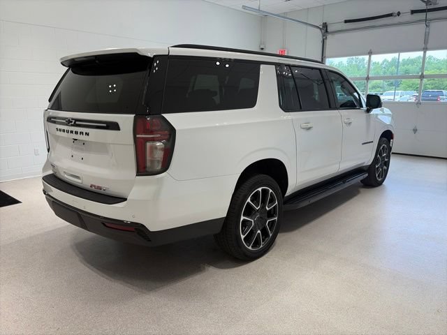 2023 Chevrolet Suburban RST - Photo 6
