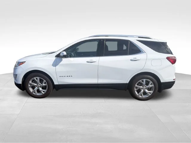 Used 2019 SUMMIT WHITE Chevrolet LT image 2