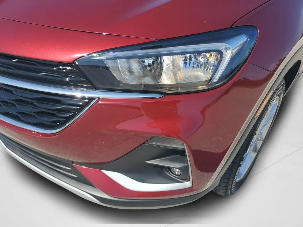 Used 2023 CINNABAR METALLIC Buick Preferred image 24