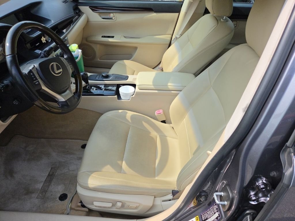 Used 2013 Nebula Gray Pearl Lexus 350 image 4