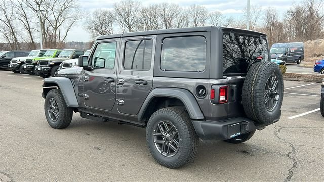 New 2026 Granite Crystal Metallic Clear-Coat Exterior Paint Jeep Sport S image 8