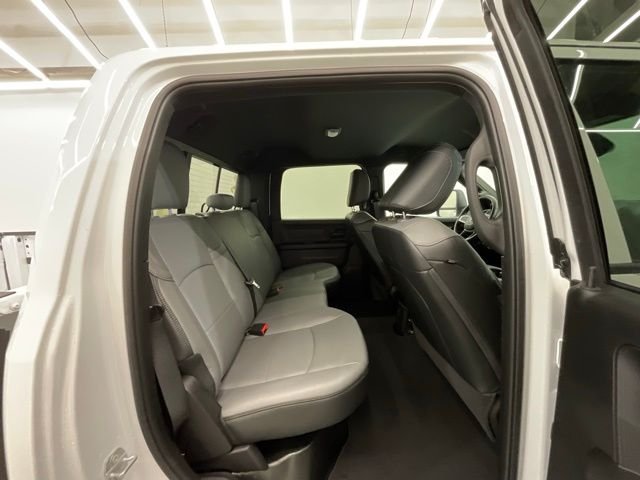 New 2026 Bright White Clear-Coat Exterior Paint RAM Tradesman image 25