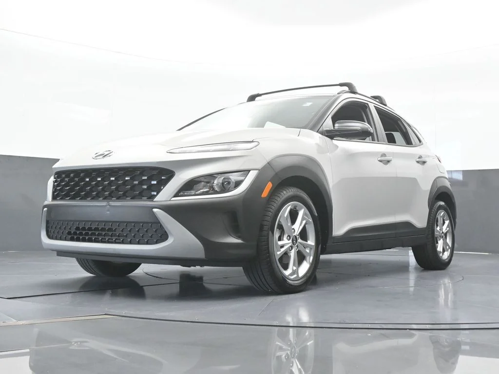 Used 2023 Cyber Silver w/Black Roof Hyundai SEL image 49