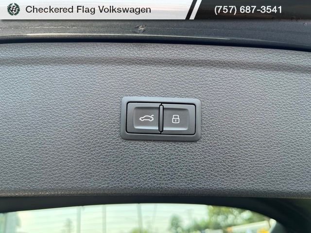 Used 2021 Daytona Gray Pearl Effect Audi Premium Plus quattro image 34