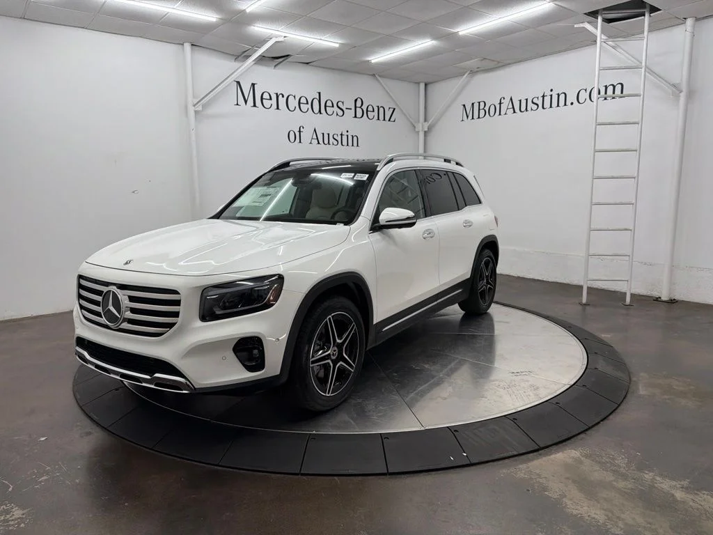 New 2026 White Mercedes-Benz GLB 250 image 3