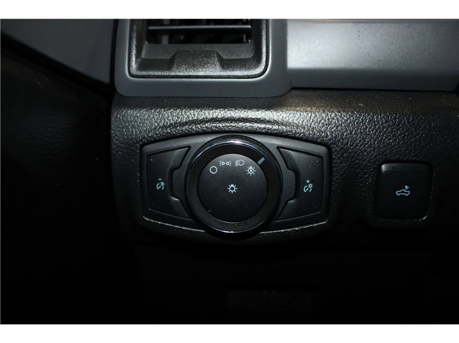 Used 2022 White Ford XL Pickup 4D 5 ft image 29