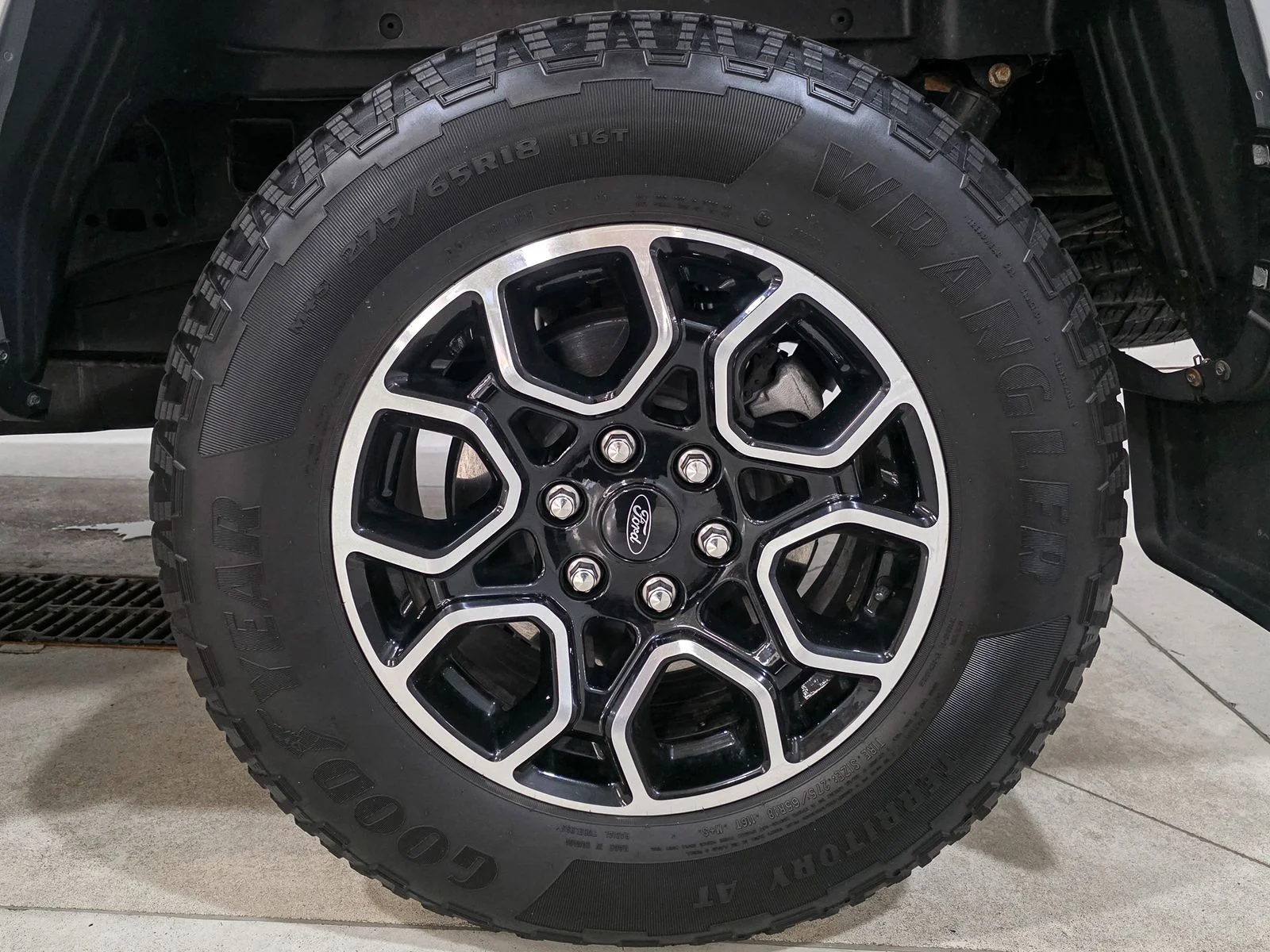 Used 2022 Silver Ford XLT image 18
