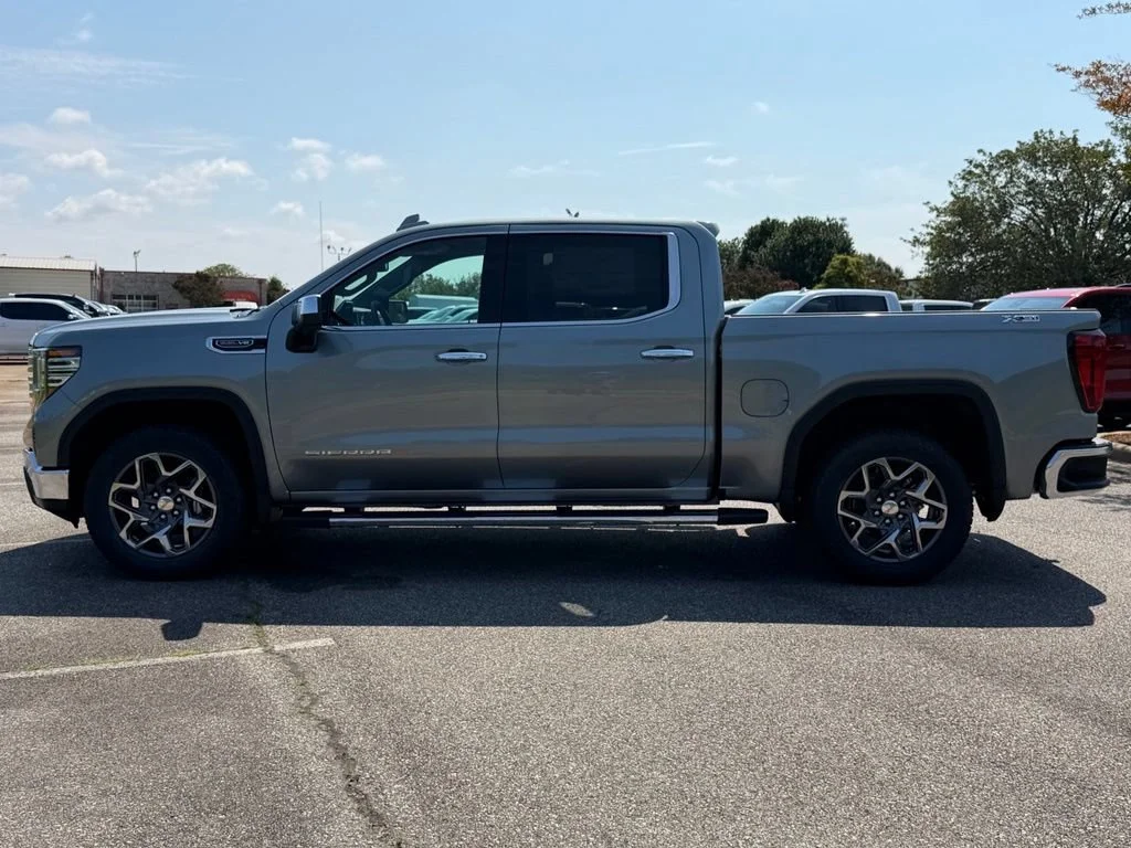 New 2026 Sterling Metallic GMC SLT image 30