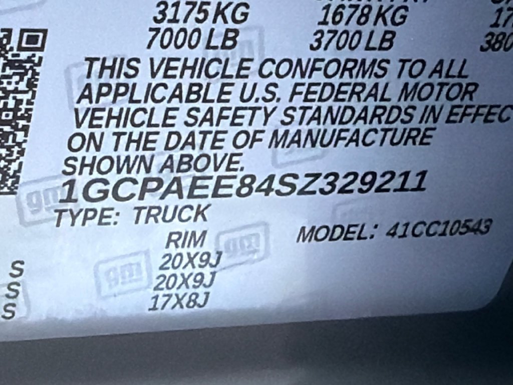 2025 Chevrolet Silverado 1500 LTZ - Photo 32
