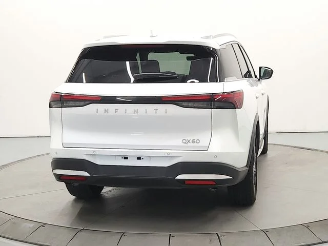 Used 2026 White INFINITI LUXE image 7