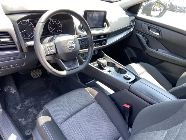 2025 Nissan Rogue SV - Photo 23