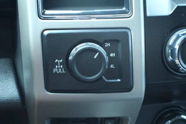 Used 2020 White Ford LARIAT image 10