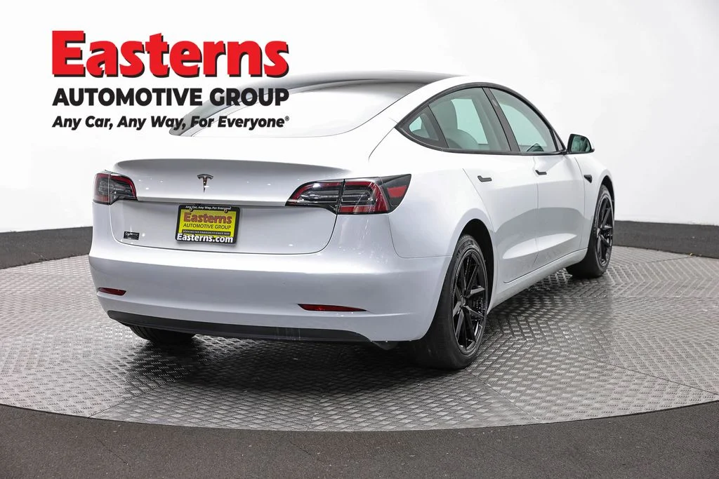 Used 2023 White Tesla Base image 5