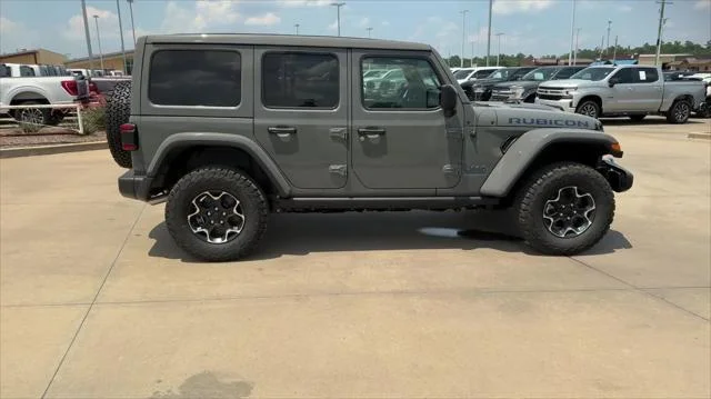 New 2023 Sting-Gray Clear-Coat Exterior Paint Jeep Rubicon 4xe image 9
