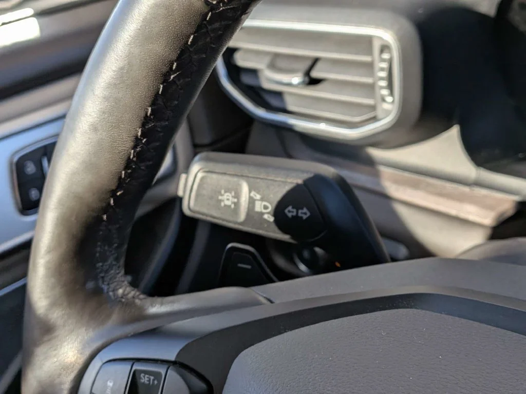 Used 2020 Silver Metallic Ford Platinum image 23