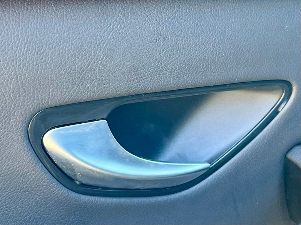 Certified Used 2022 Black Mercedes-Benz GLC 300 image 34