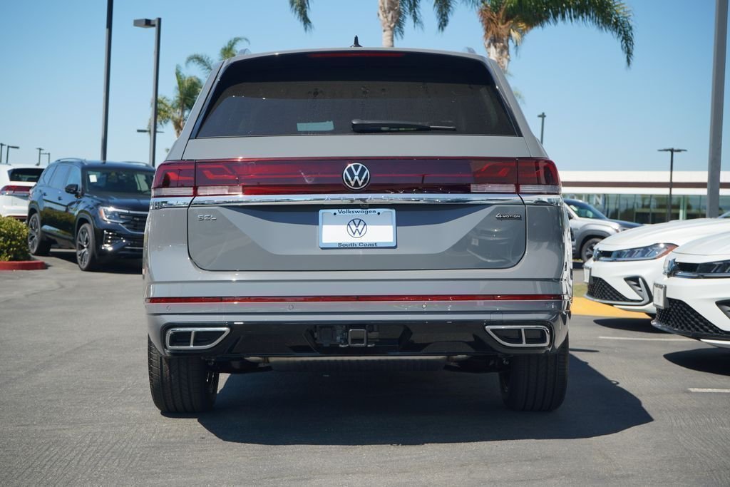 2025 Volkswagen Atlas SEL Premium R-Line - Photo 4