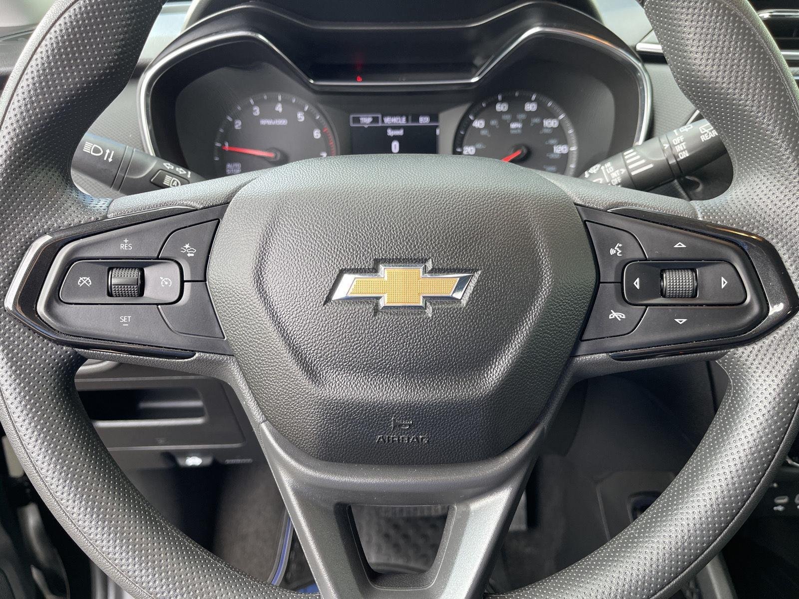 Used 2022 Mosaic Black Metallic Chevrolet LT image 20
