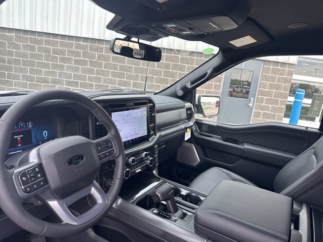 New 2026 Oxford White Ford Lariat image 54