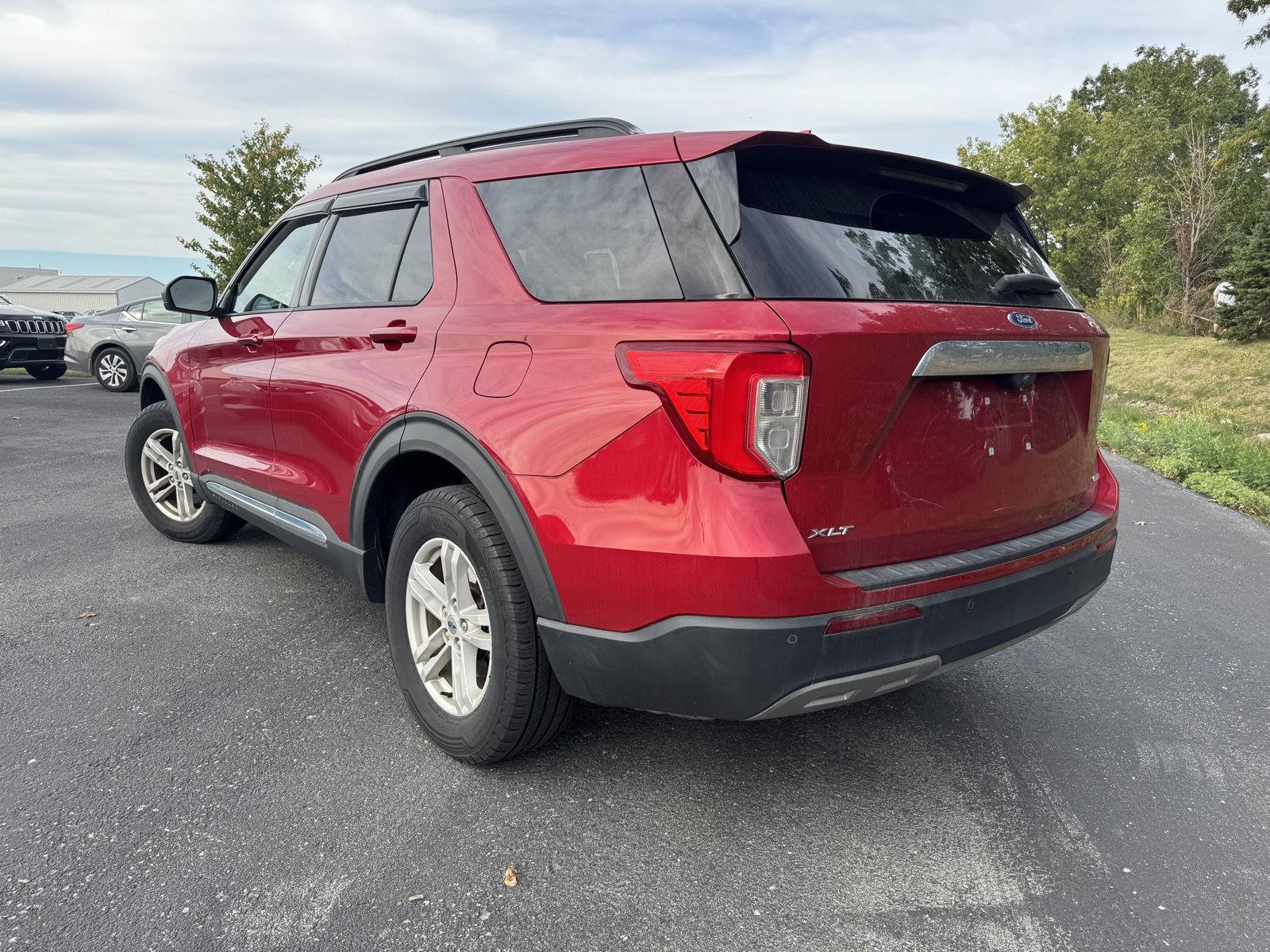 Used 2020 Rapid Red Metallic Tinted Clearcoat Ford XLT image 2