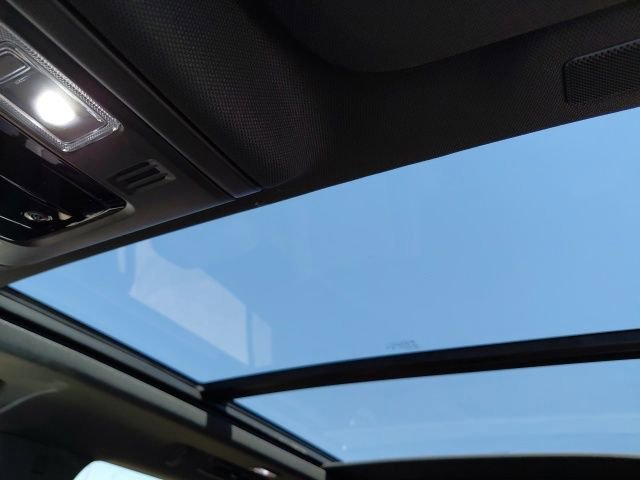 2026 GMC Yukon XL Denali - Photo 24