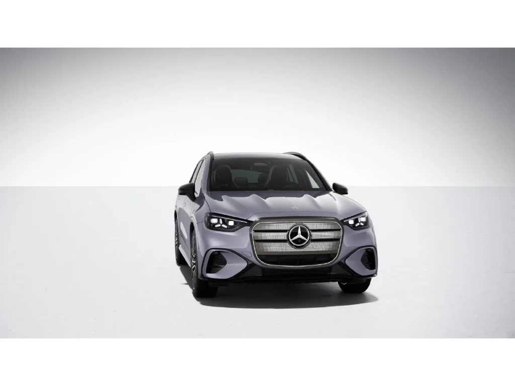 New 2027 Silver Mercedes-Benz GLC 400 image 8