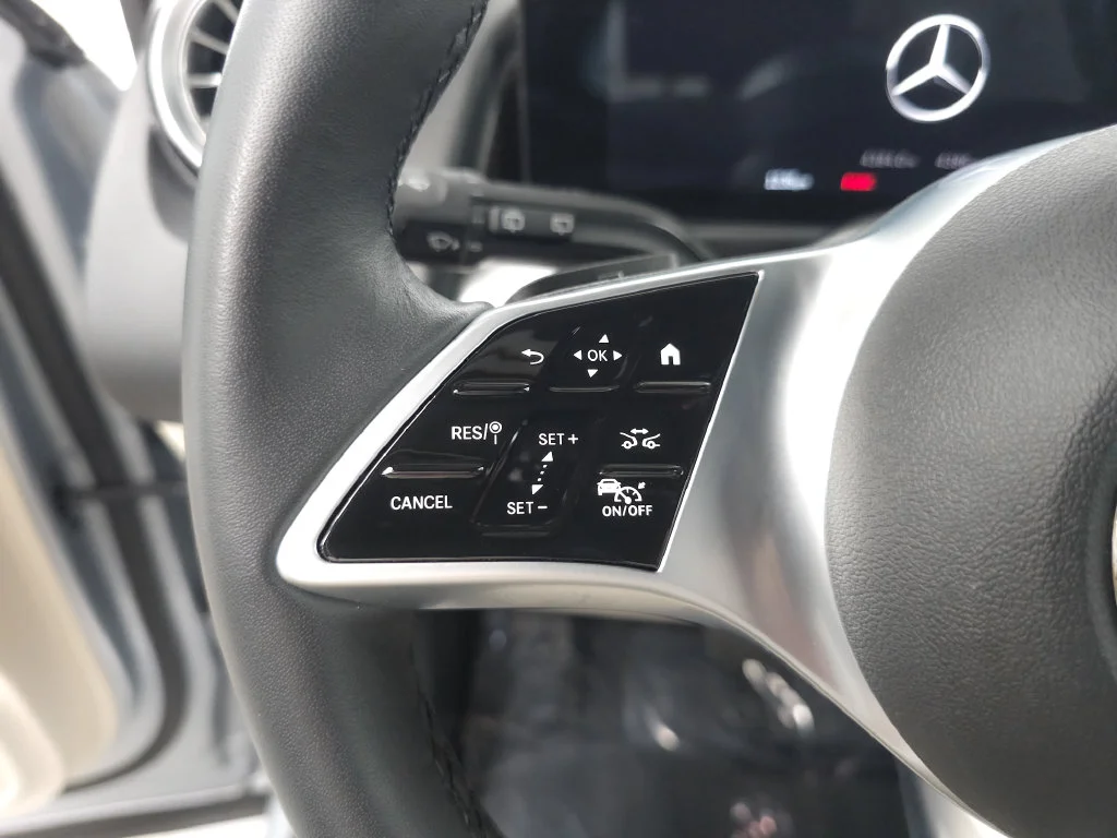 Certified Used 2026 Cirrus Silver Metallic Mercedes-Benz GLB 250 image 11