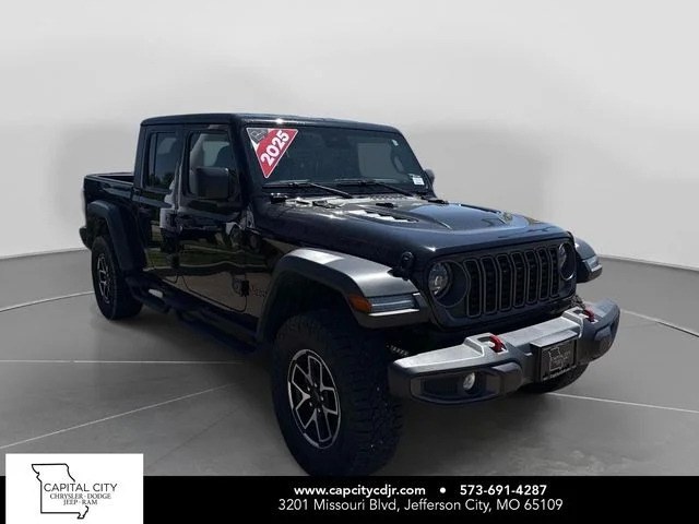 2025 Jeep Gladiator Rubicon Auto's photo