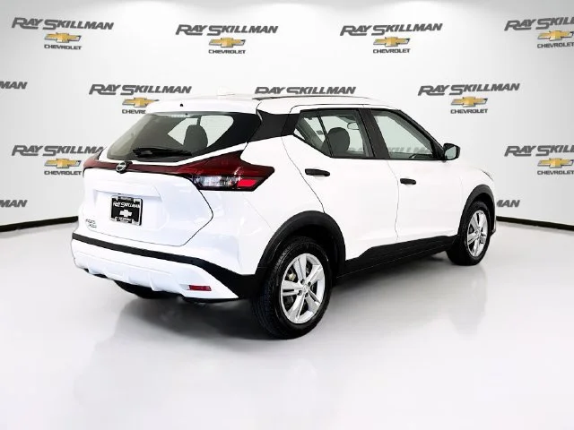 2023 Nissan Kicks S - Photo 7