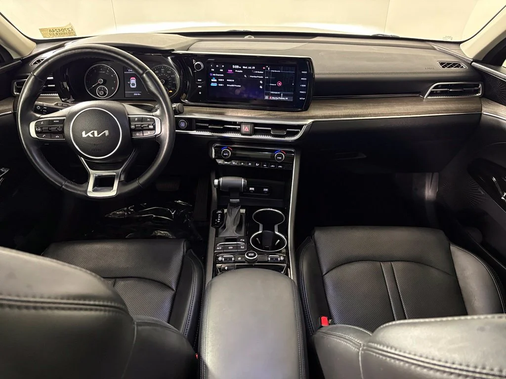Used 2024 Ebony Black Kia EX image 32