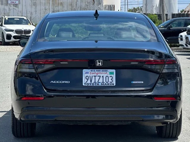 Used 2024  Honda EX-L image 17