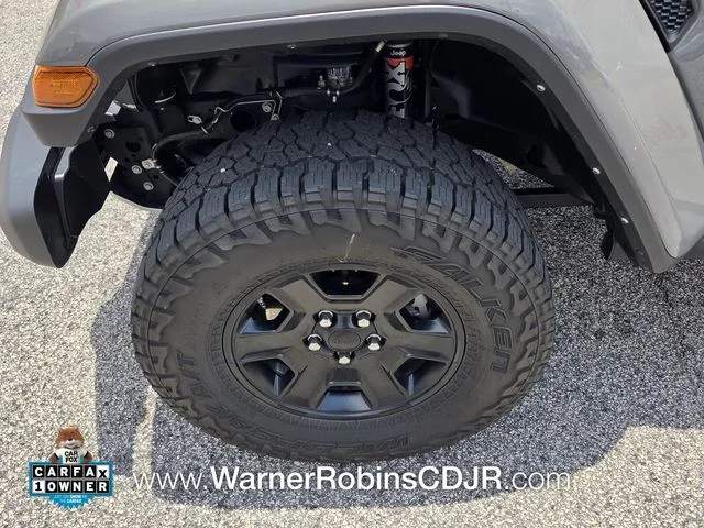 Used 2023 Gray Jeep Mojave image 16