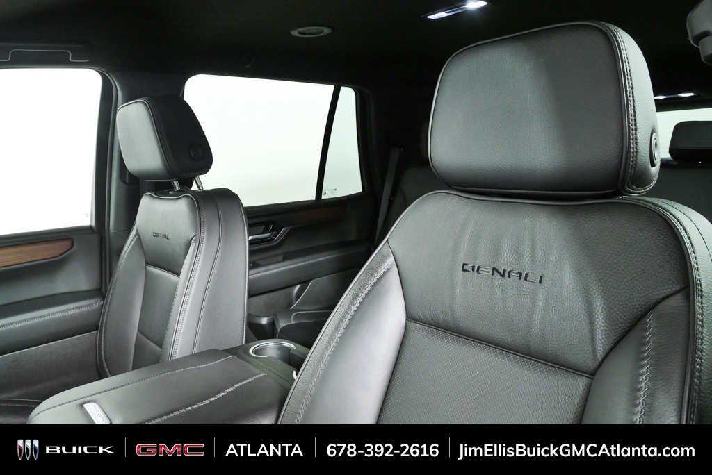 Used 2025 Sterling Metallic GMC Denali image 5