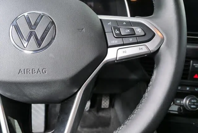 Certified Used 2024 Platinum Gray Metallic Volkswagen SE image 11