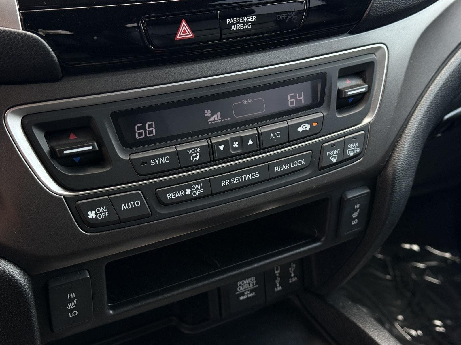 Used 2018 Crystal Black Pearl Honda EX-L image 17